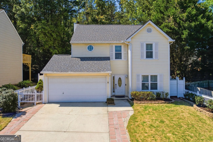 Home at 3859 Sunview Drive NW in Acworth, Georgia